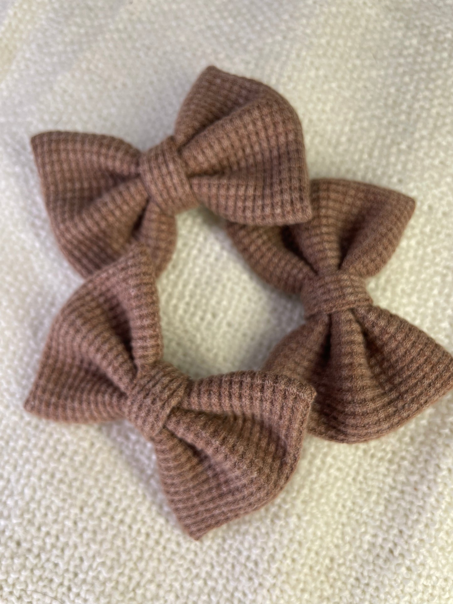 Hazelnut Harmony Bow
